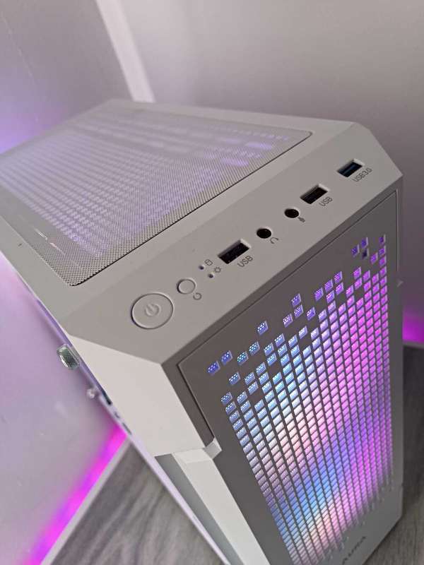 Gigabyte i5 Gaming White PC*Nvidia 4GB*SSD*16GB Ram