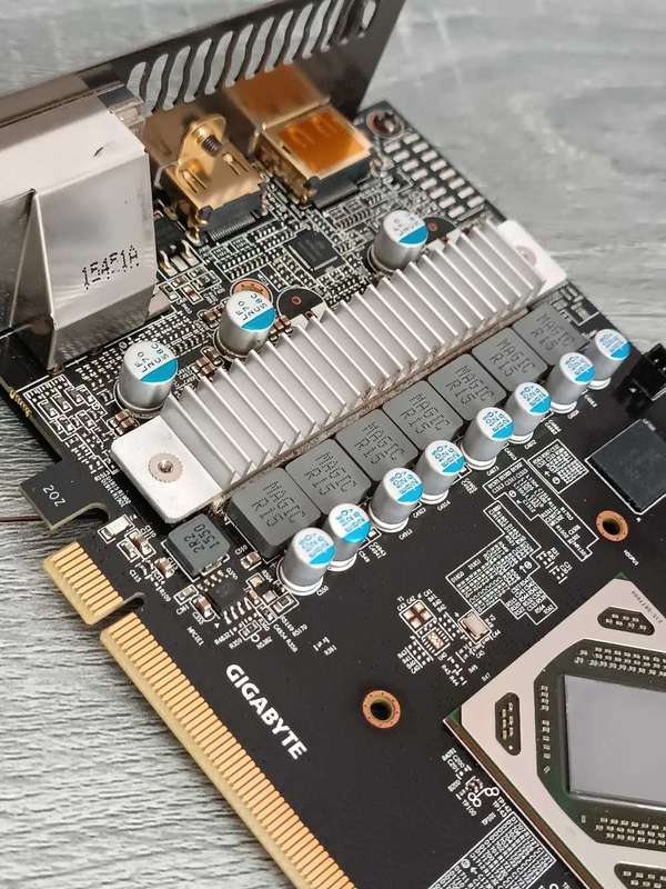 Radeon R9 380 4GB GPU