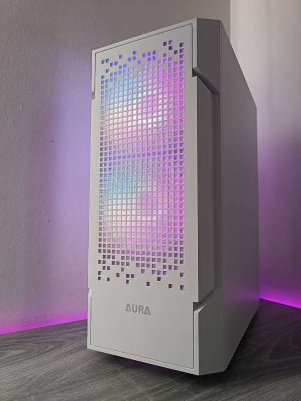 Gigabyte i5 Gaming White PC*Nvidia 4GB*SSD*16GB Ram