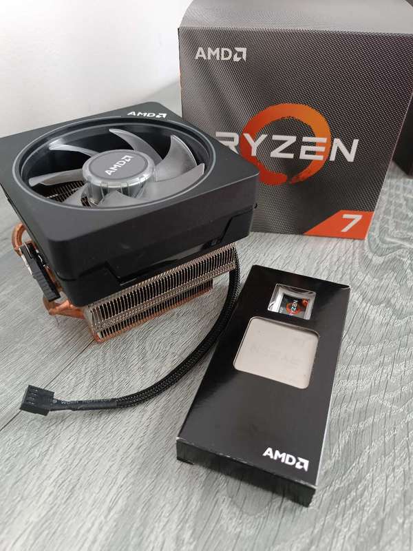 Ryzen 7 CPU with Wraith Prism RGB Cooler