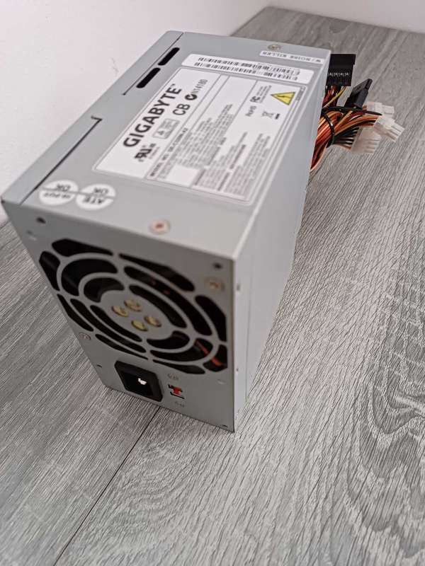 Gigabyte Power Supply