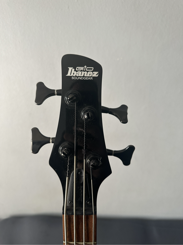 Ibanez Gio GSR200SM 4 String Bass Guitar