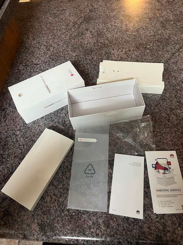 HUAWEI P SMART 128GB **GREAT BUY**
