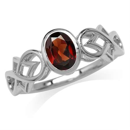Sterling silver ring - GARNET (size 8.5 / Q half)