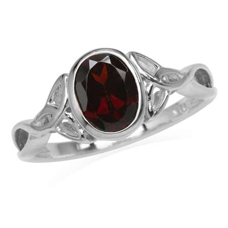 Sterling silver ring - GARNET (size 8.5 / Q half)