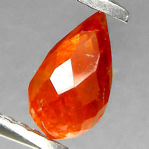 1.26ct Orange red SAPPHIRE briolette