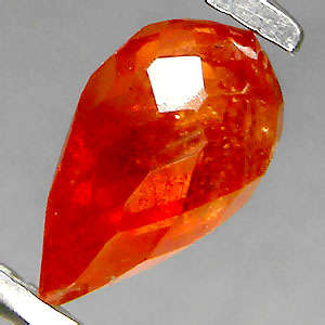 1.26ct Orange red SAPPHIRE briolette
