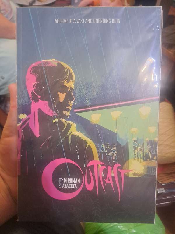 Outcast Vol.2 A Vast And Unending Run [ISBN 9781632154484] (Image)