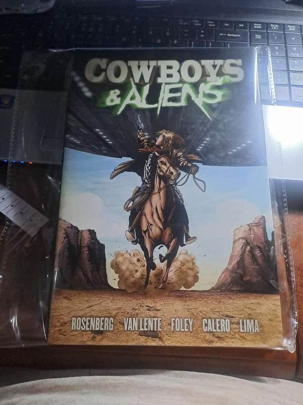 Cowboys &Aliens [ISBN 97800646652] (Independents)
