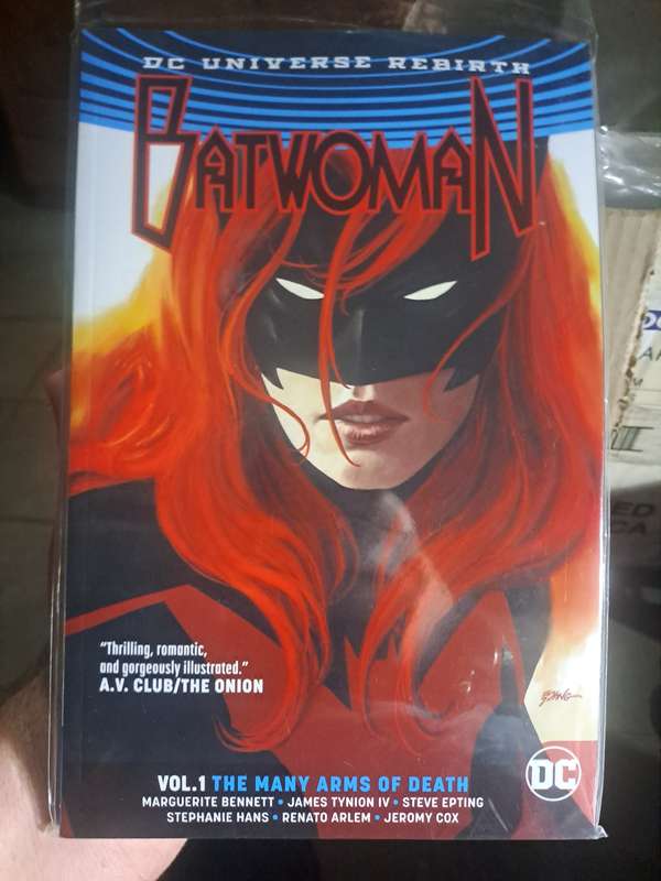 DC Universe Rebirth Batwoman Vol.1 The Many Arms Of Death [ISBN 9781401274306] (DC)