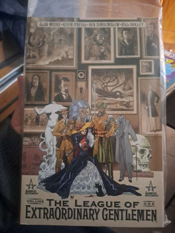 The League Of Extraordinary Gentlemen vol.1 [ISBN 978156389857] (Independents)