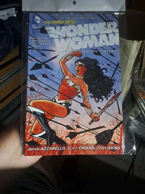 The New 52 Wonder Woman Vol.1 Blood [ISBN 9781401235628] (DC)