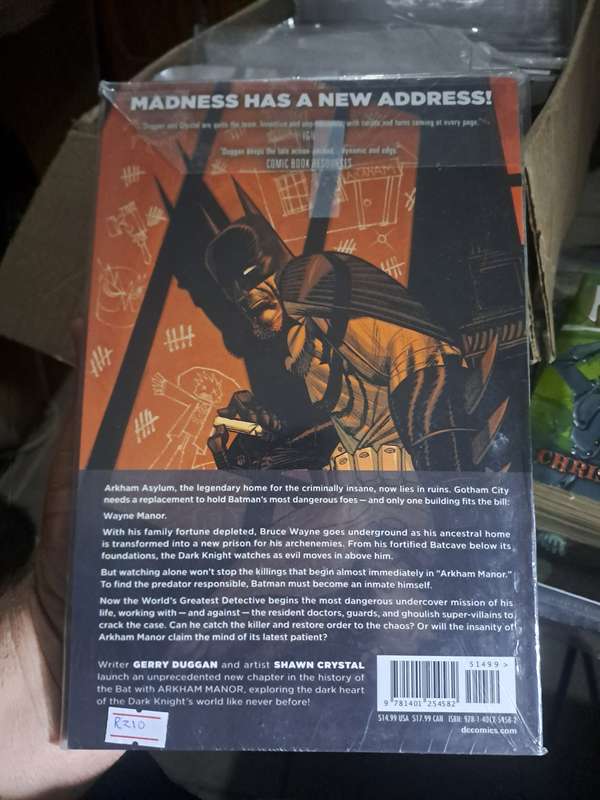 Arkham Manor [ISBN 9781401254582] (DC)