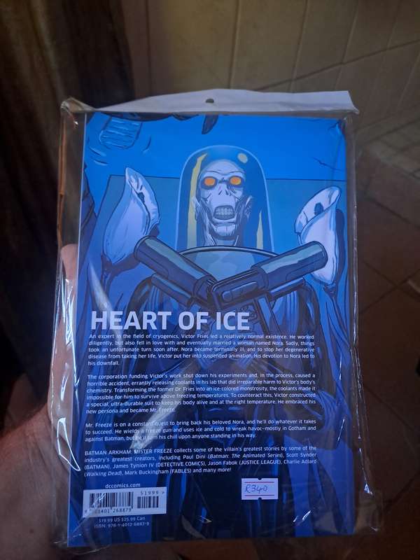 Batman Arkham Mister Freeze [ISBN 9781401268879] (DC)