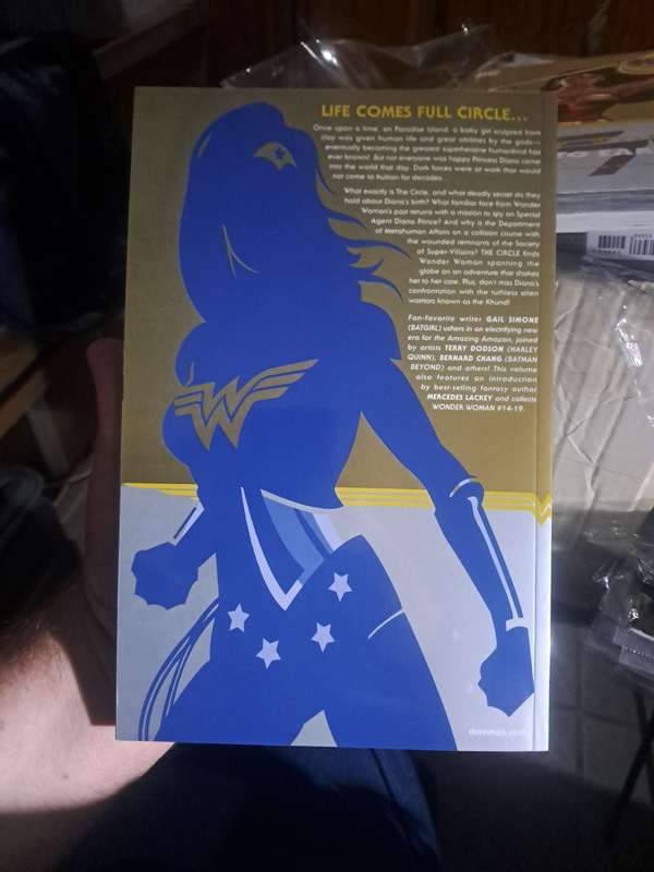 Wonder Woman  75Th Anniversary Commemorative Collection [ISBN 9781401265366] (DC)
