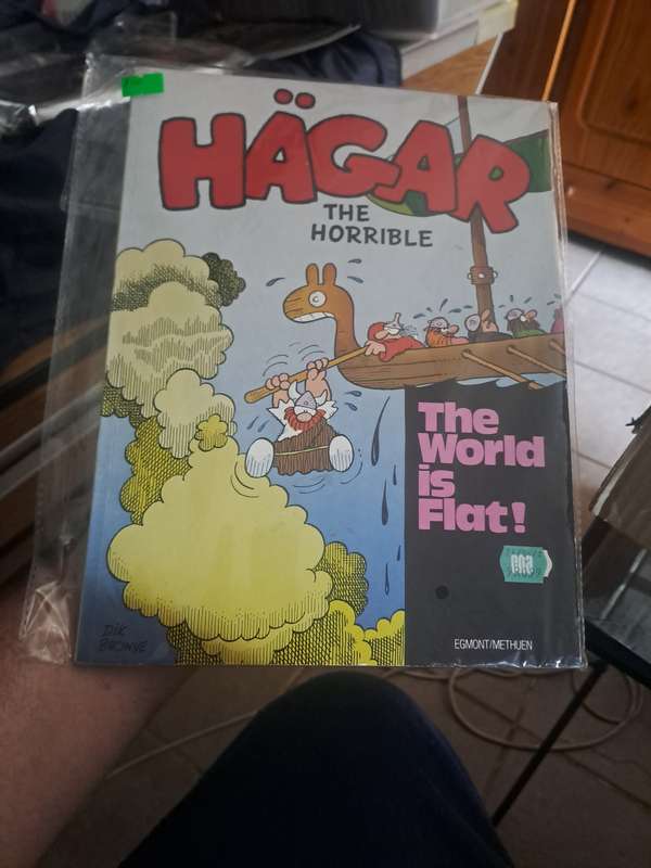 Hägar The Horrible  The World Is Flat [ISBN 0416050905] (Egmont/ Methuen)
