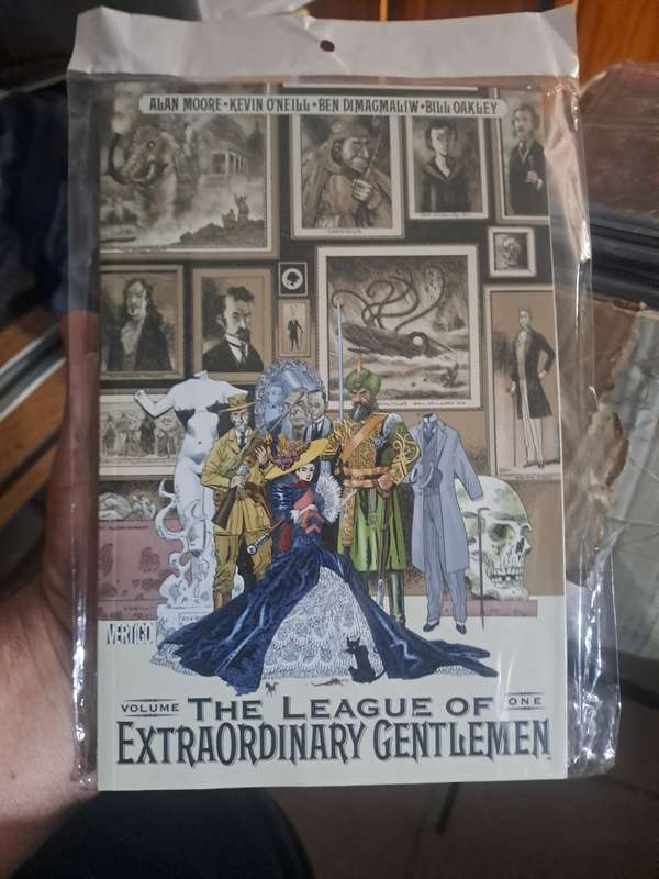 The League Of Extraordinary Gentlemen Vol.1 [ISBN 9781563898587] (Vertigo)