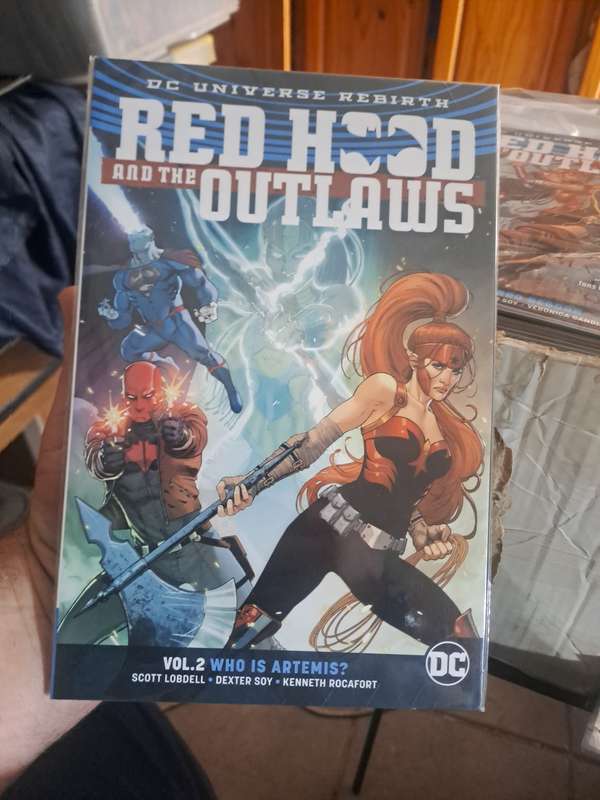 DC  Universe Rebirth Red Hood  And The Outlaws  Vol.2  Who Is Artemis? [ISBN 9781401272996] (DC)