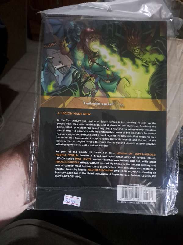 The New 52 Legion Of Super Heroes Vol.1 Hostile World [ISBN 9781401235017] ( DC)