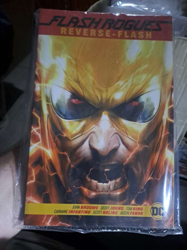 Flash Rogues Reverse Flash [ISBN 9781401289256] (DC)