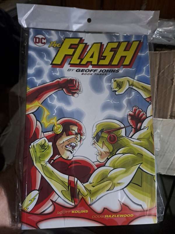 The Flash Book.3 [ISBN 9781401264987] (DC)