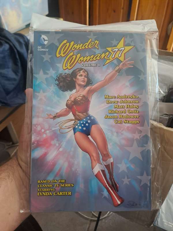 Wonder Woman '77 Vol.1 [ISBN 9781401263287] (DC)