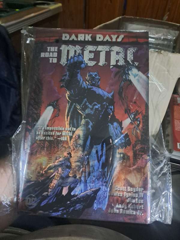 Dark Days The Road To Metal [ISBN 9781401278199] (DC)