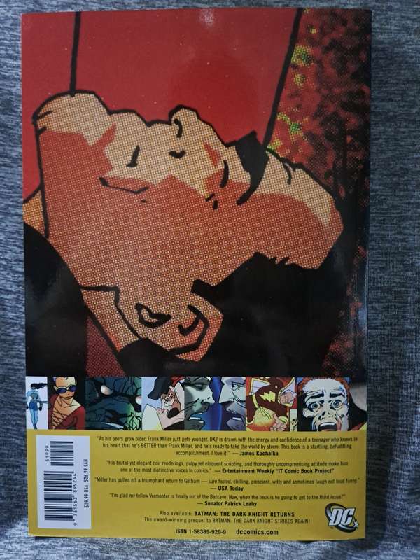 Batman: The Dark Knight Strikes Again [ISBN 1563899299] (DC Comics)
