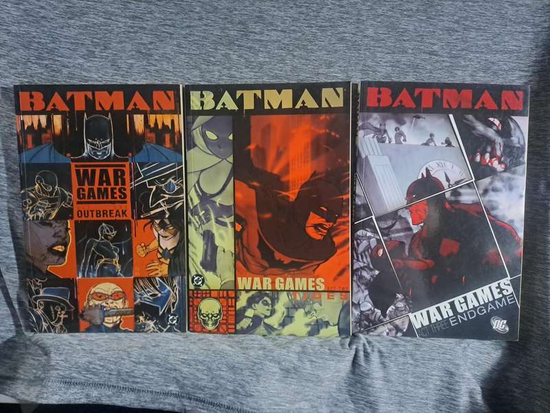 Batman War Games Graphic Novel Set of 3 (DC Comics)