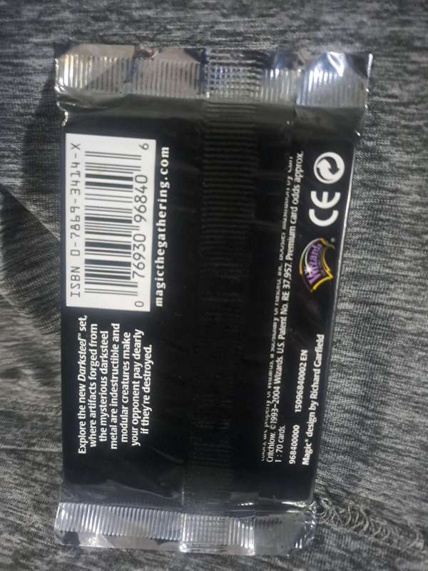 Sealed Magic The Gathering Darksteel Booster Pack