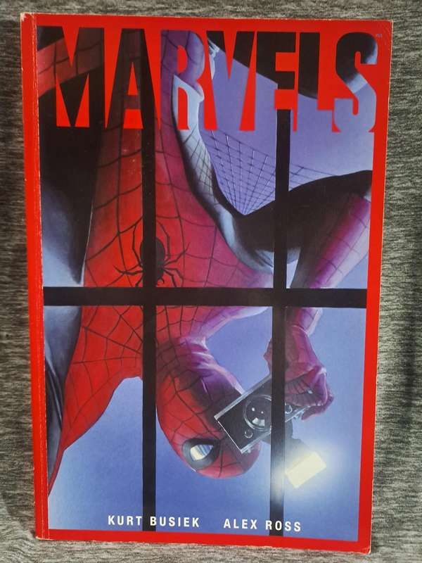 Marvels [ISBN 0785100490](Marvel Comics)