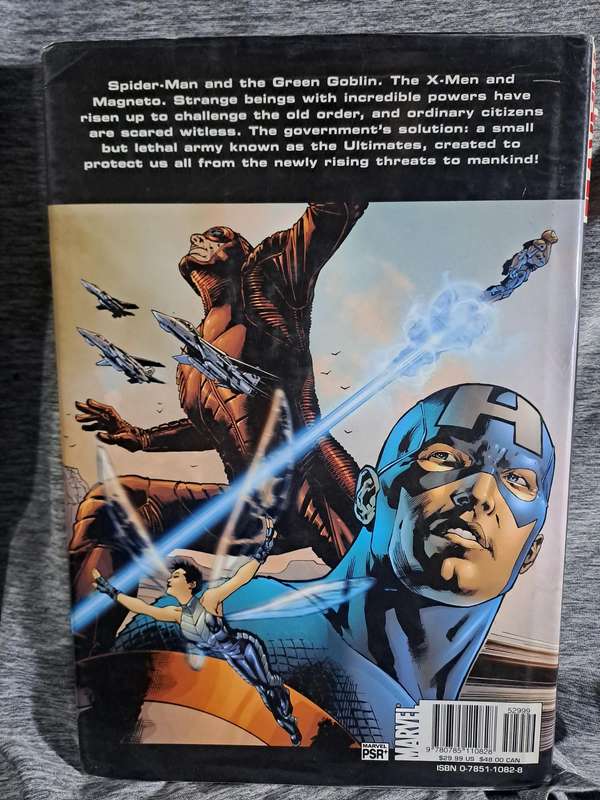 The Ultimates Vol.1 [ISBN 0785110828](Marvel Comics) (tear on dust cover)