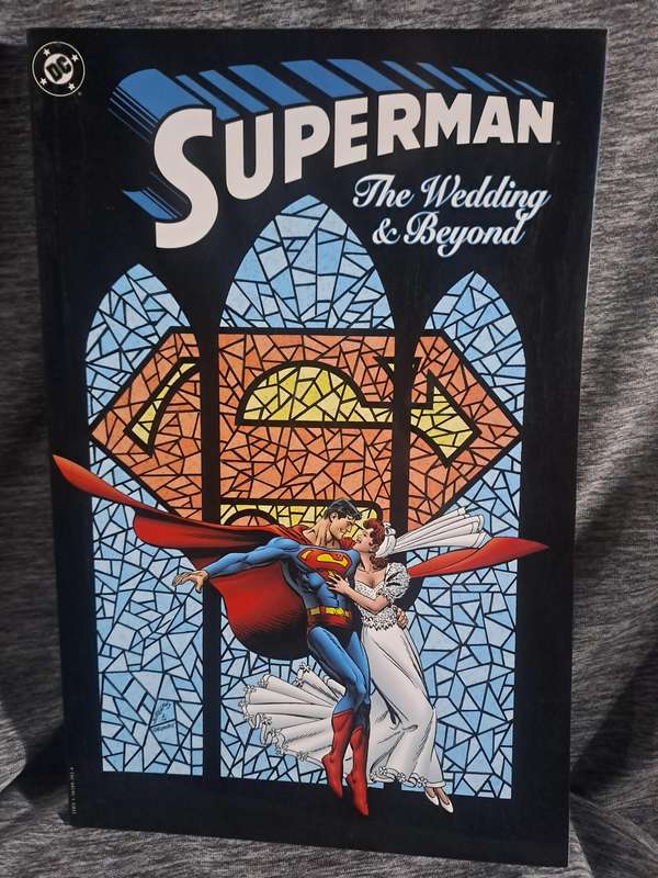 Superman The Wedding & Beyond [ISBN 15638924](DC Comics)