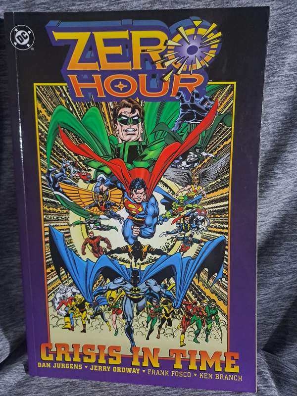Zero Hour:Crisis In Time [ISBN 1563891840](DC Comics)