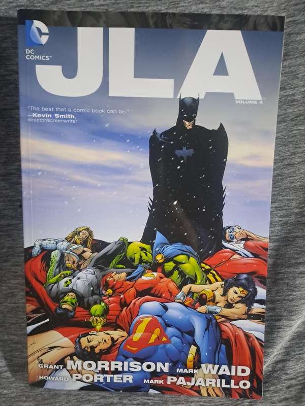 JLA Vol.4 [ISBN 9781401243852](DC Comics)