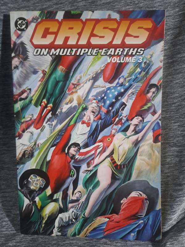 Crisis On Multiple Earths Vol.3 [ISBN 1401202314](DC Comics)