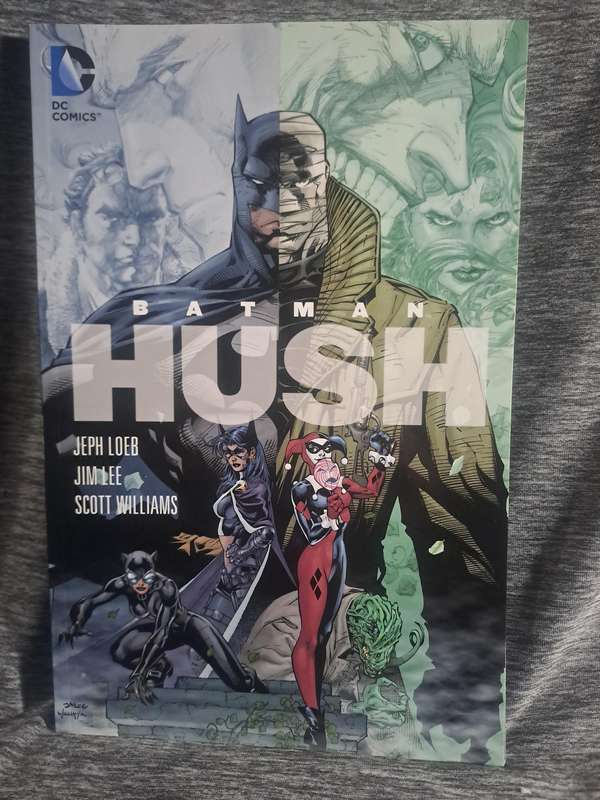 Batman Hush [ISBN 9781401223175](DC Comics)