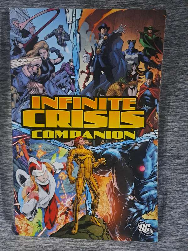 Infinite Crisis Companion [ISBN 140120922X](DC Comics)