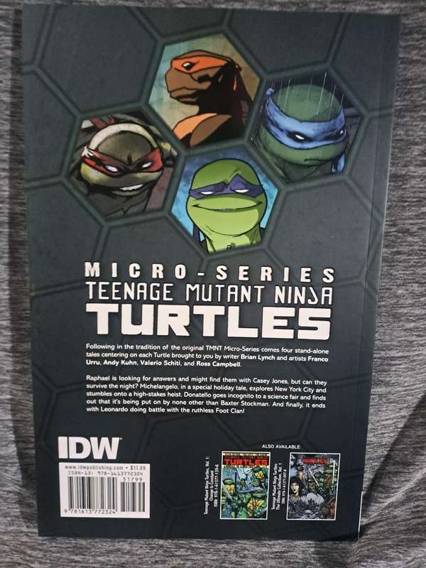 Teenage Mutant Ninja Turtles Micro-Series [ISBN 9781613772324](IDW Publishing)