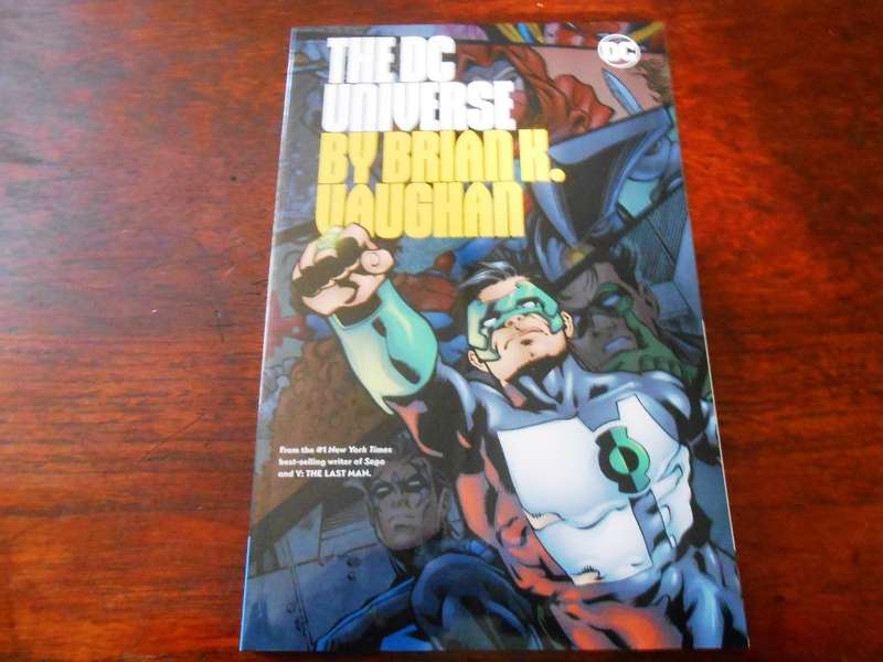 The DC Universe [ISBN 9781401278274] (DC Commics)