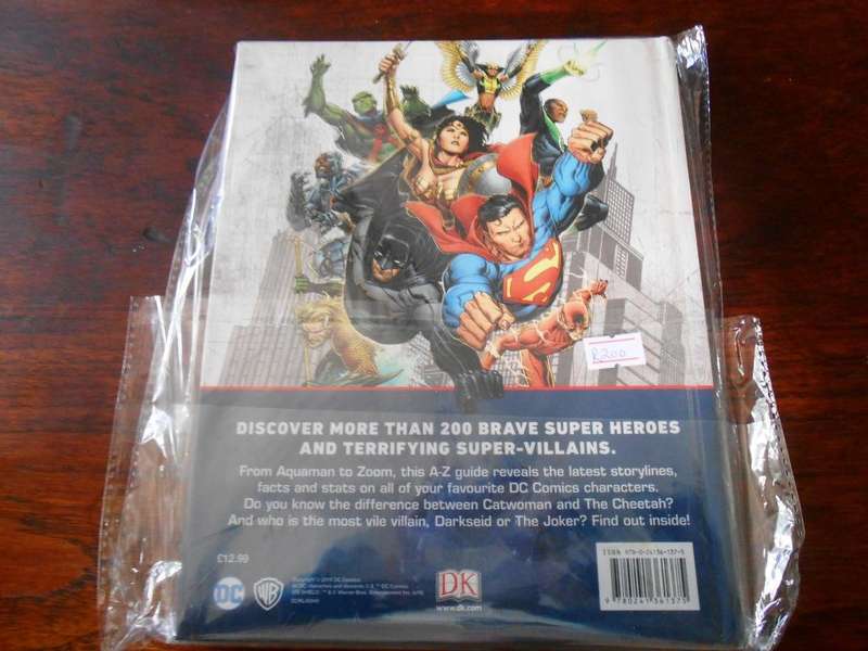 DC Ultimate Character Guide Hard Cover[ISBN97802413613750] DC Comics