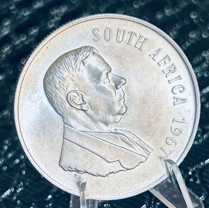 One Rand, South Africa, 1967, Silver - President HF Verwoerd - ENGLISH