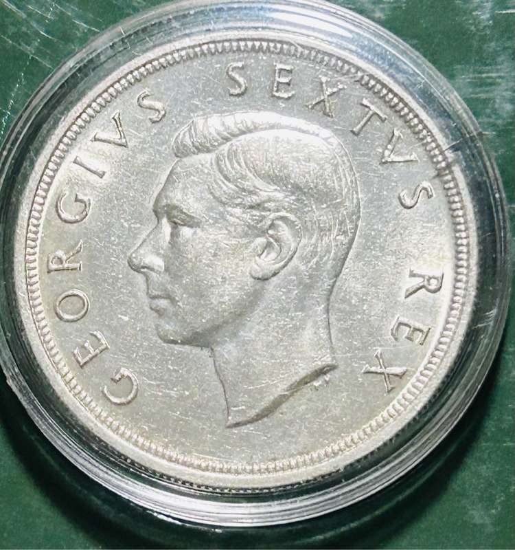 1948 5 SHILLING UNC GRADE QUALITY SPOTLESS CROWN IN CAPTULE