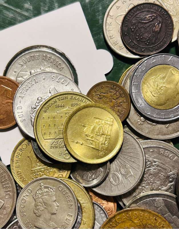 MIX LOT (100) HIGH QUALITY UNC,ERRORS,SCARES AND PROOF WORLD AND S.A COINS