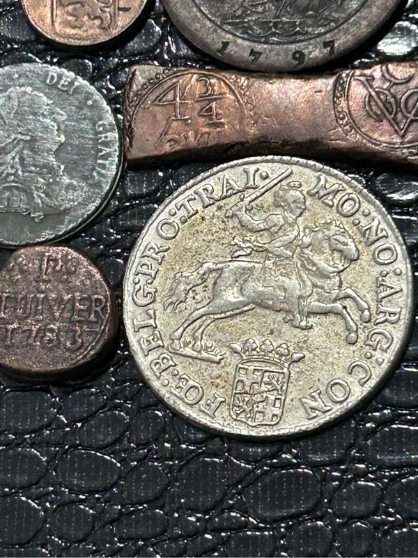 EIGHT VAN RIEBEEK REPLICA COIN IN BEAUTIFUL CONDITION