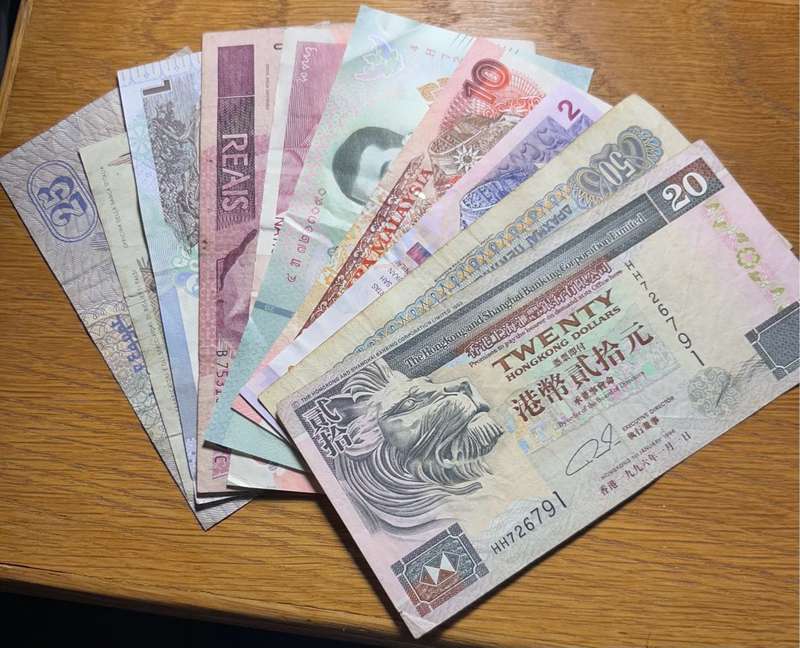 MIX WORLD BANKNOTES VERY COLLECTABLE