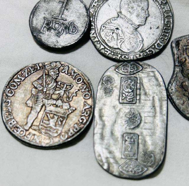 SCARES BP TOKEN LOT INCLUDE THE HARD TO FIND ONCE - UNIQUE (5 )TOKENS