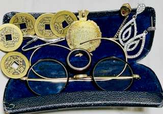 HIGH VALUE MIX LOT CONTAINING SILVER AND SMART WATCH (SEE DESCRIPTION) 