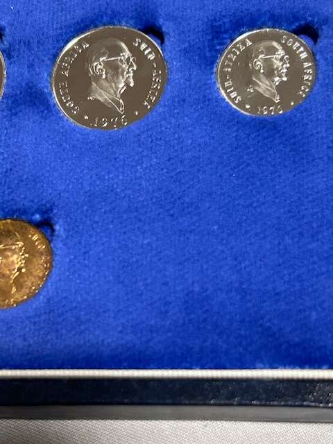1976 PROOF SET WITH SILVER ONE RAND IN PRESTINE CONDITION, A BEAUTY