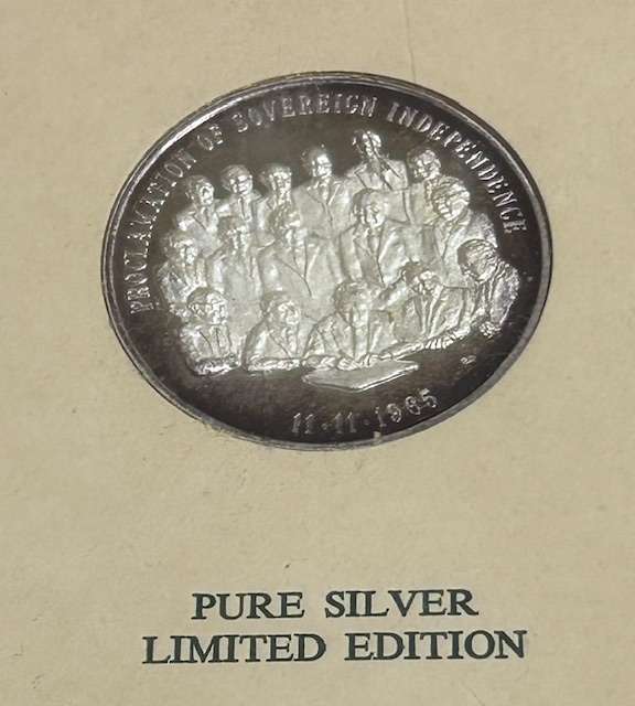 RHODESIA HISTORY MEDALLION VOL. 2 (42 GRAMS PURE 99.9 SILVER) IN ORIGINAL HOLDER SEALEDRHODESIA HIST